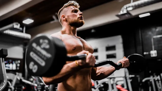 Jak wybrać trenera personalnego? 7 rzeczy, na które zwrócić uwagę